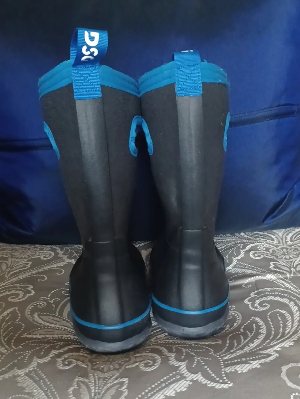 DSG Kids Black and Blue Snowbound Winter Boots, Size13